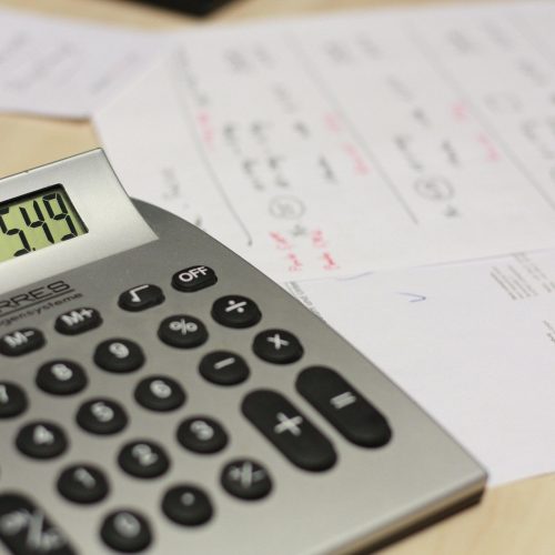 calculator-1156121_1920